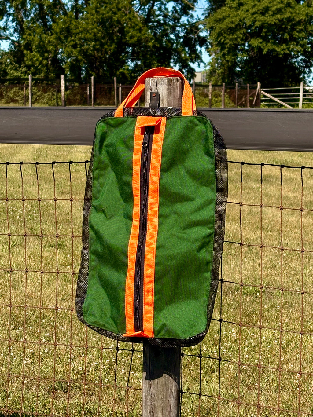 Shelf: Harness Bag